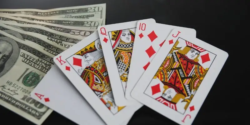 Tổng quan các thông tin xoay quanh bài Liêng